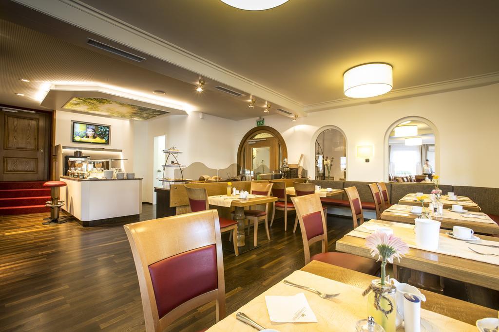Hotel Krone Ниферн-Эшельбронн Экстерьер фото
